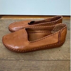 Software Women's Brown Leather Slip On Loafer Size 7.5 M